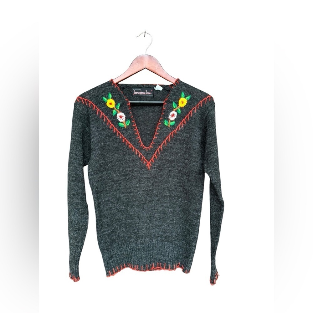 Vintage 70s Womens Gray Embroidered Floral V Neck Sweater Medium Cottagecore - Picture 7 of 12